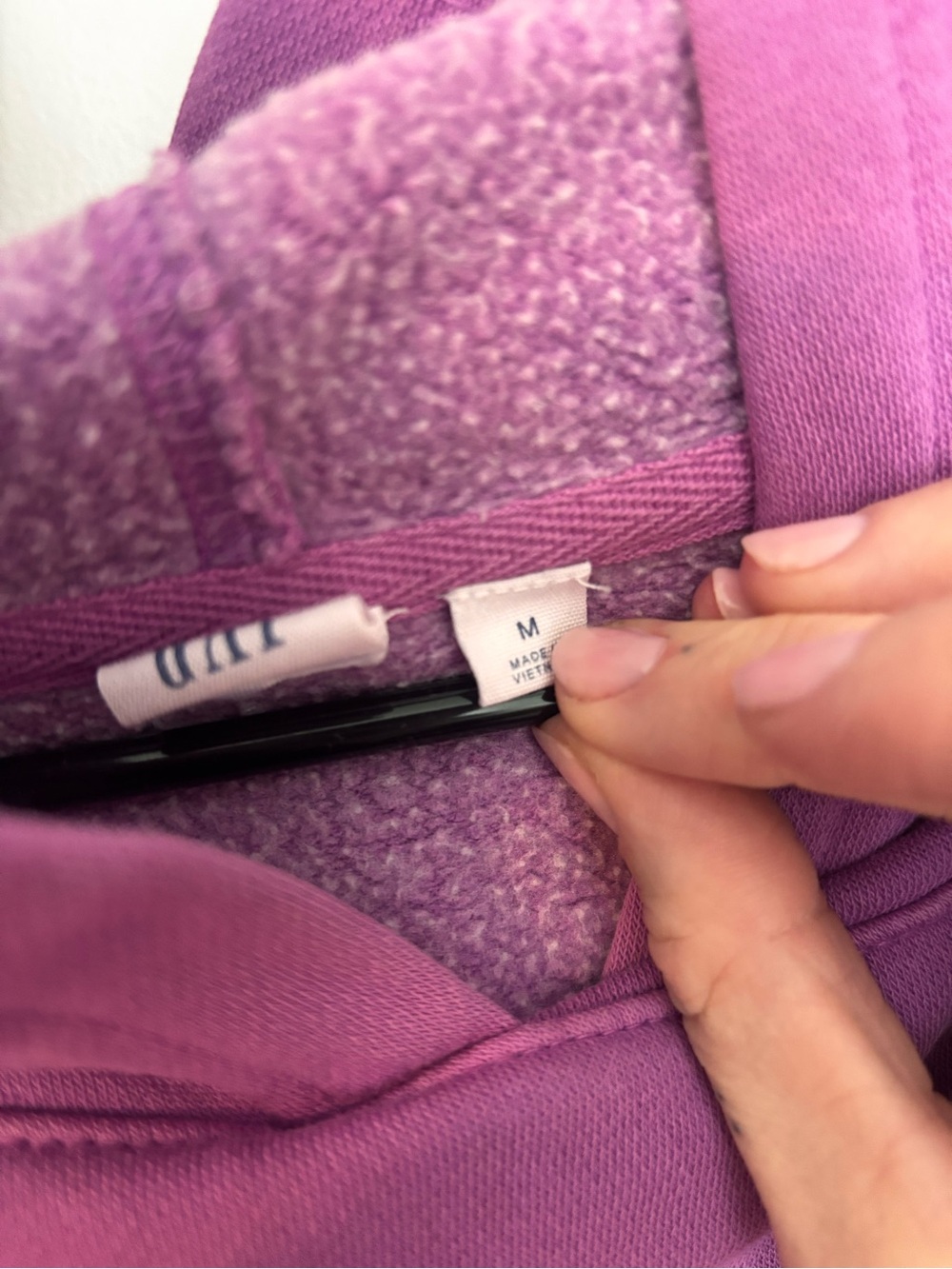 GAP Women’s Bright Purple Cropped Drop Sleeve Hoodie monochrome logo - Picture 5 of 7
